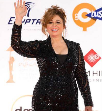 إلهام شاهين تتراجع عن الإعتزال بسبب هذه الجائزة