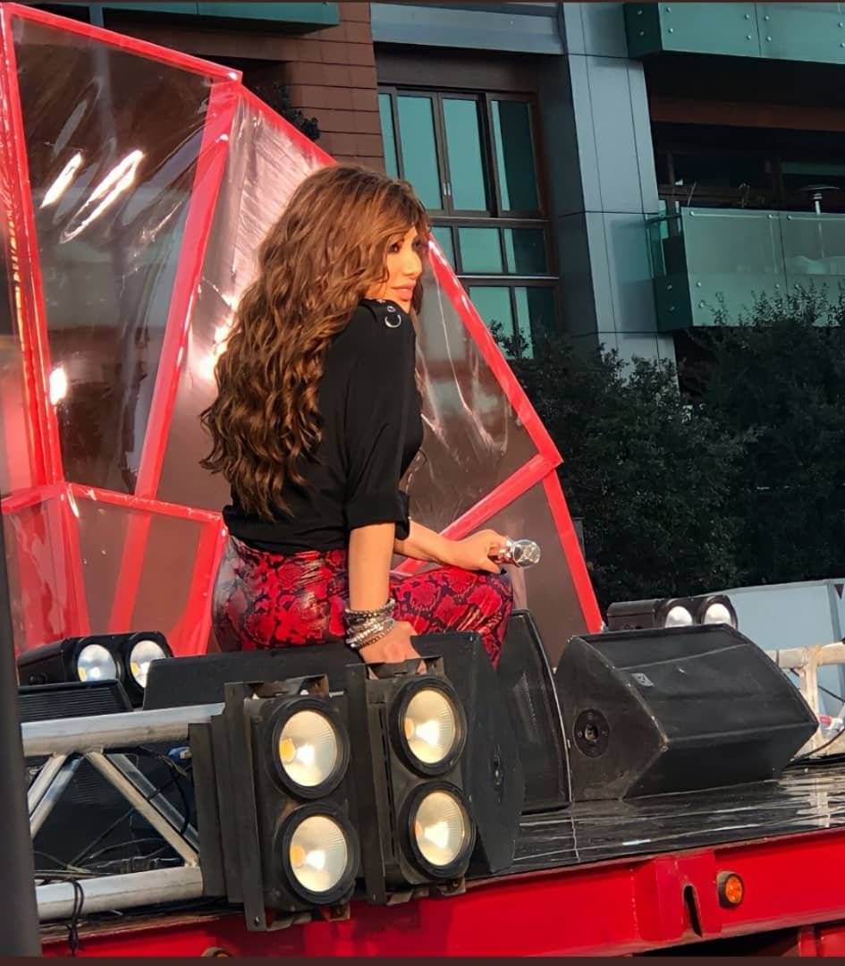 بالفيديو – نجوى كرم تلوّن مشهد الدمار في وسط بيروت بـ