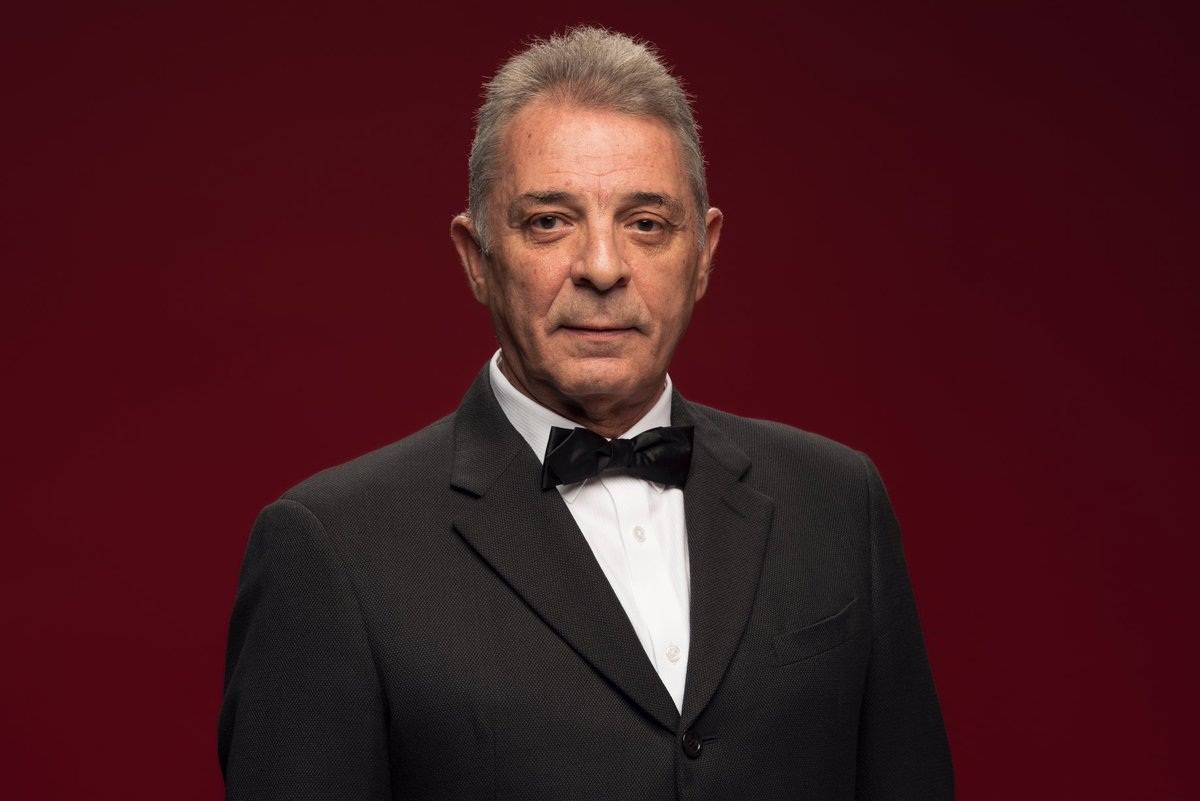 محمود حميدة: كنت أول ممثل عربي يكتب في هويته 