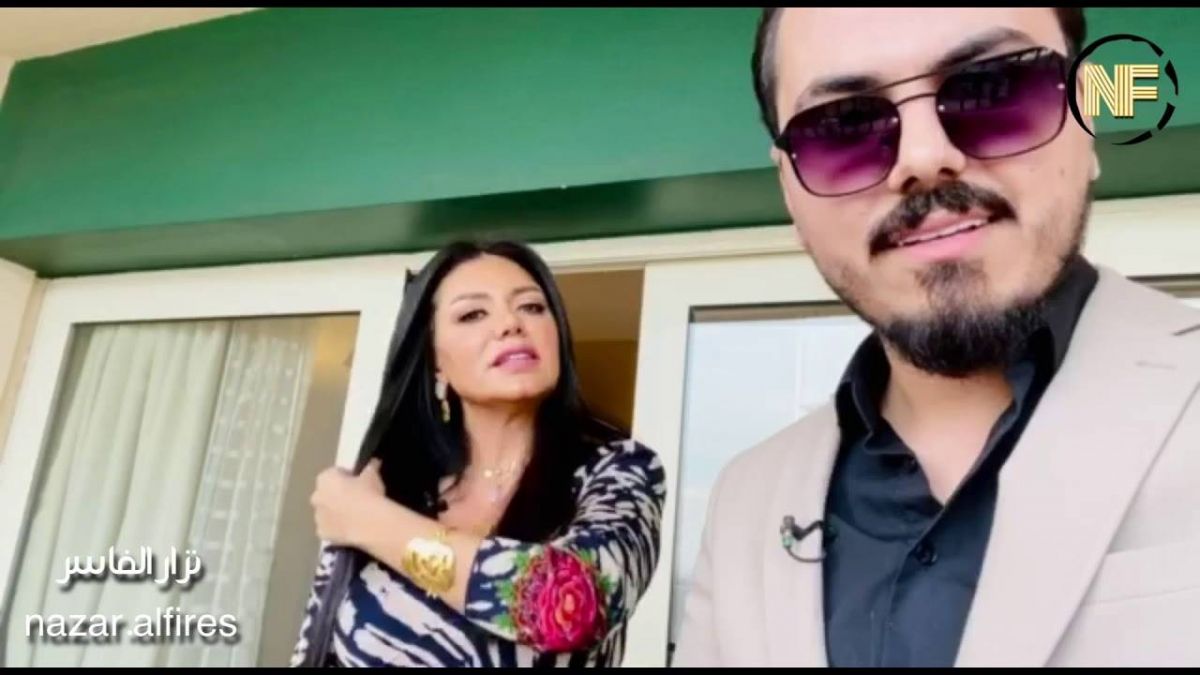 مذيع أزمة رانيا يوسف بالحديث عن مفاتنها يدافع عنها بقوة