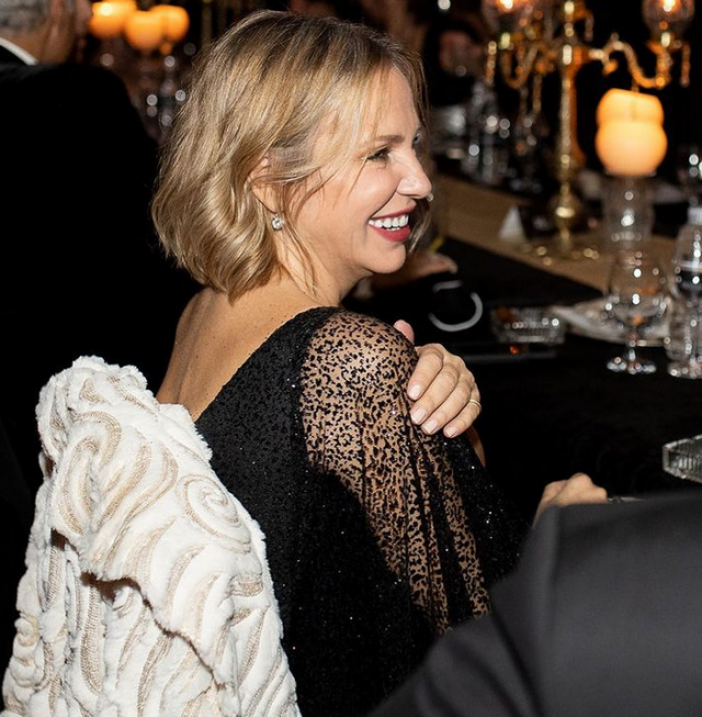 بالصور  - هل تعرفون أن هذه الإعلامية المصرية هي ابنة عم شيرين رضا؟