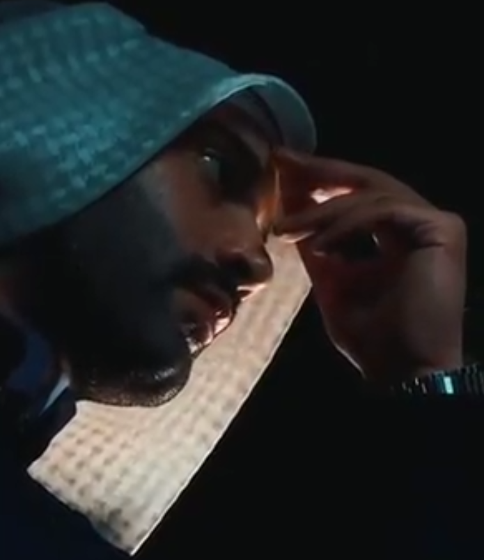 بالفيديو -  فنان خليجي يكشف ما حدث له بسبب حسد فنانة... تشوه وجه ومرض وزيادة وزن