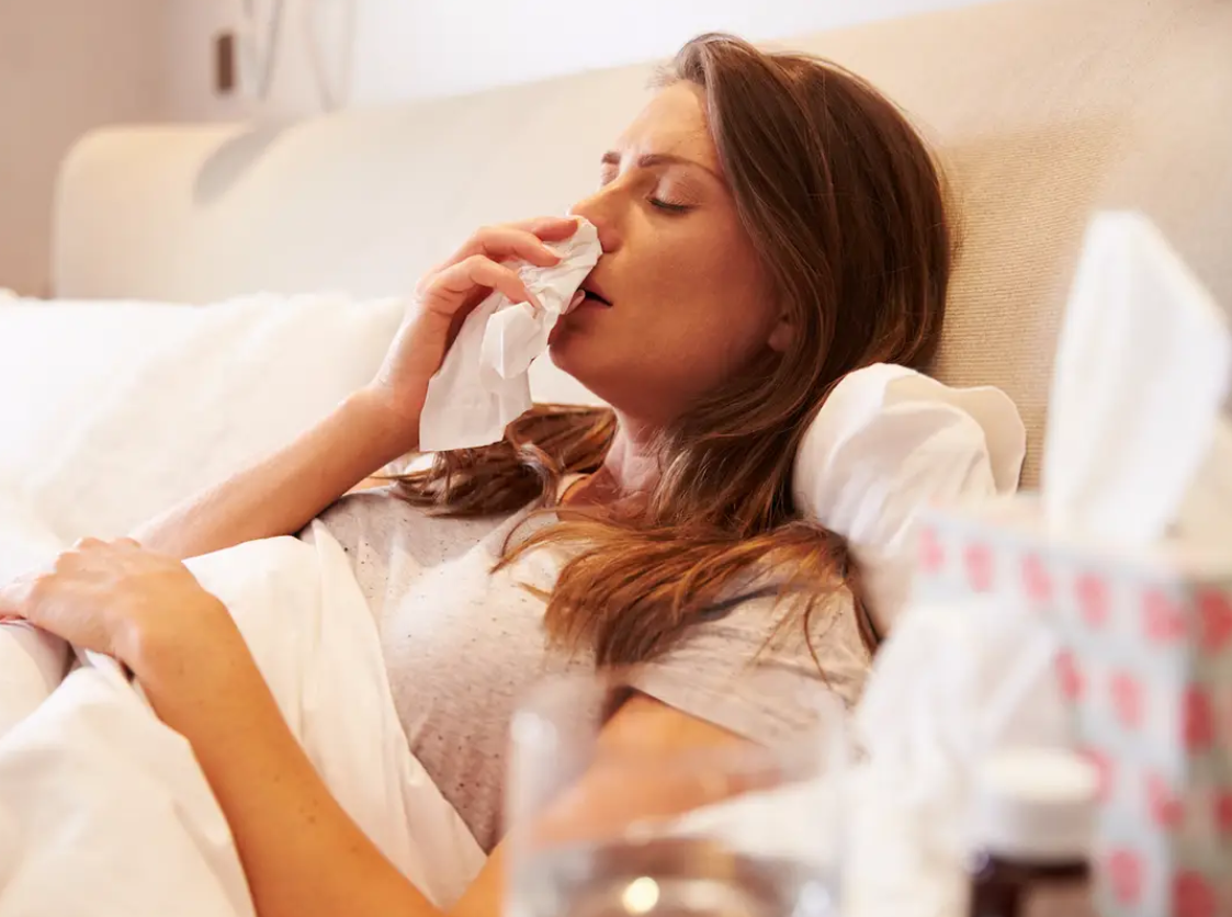 أطعمة ومشروبات على مرضى التهاب الجيوب الأنفية تجنّبها