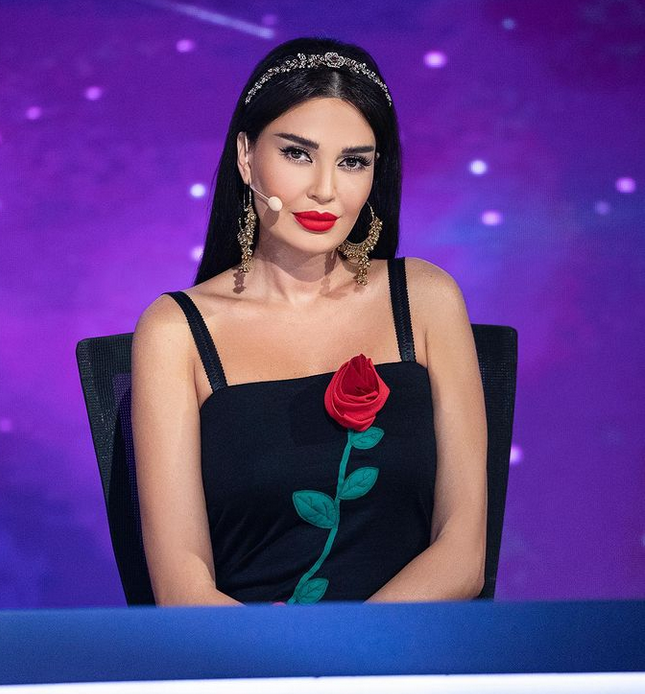 بالصور – إليك سعر فستان سيرين عبد النور المميز من Dolce And Gabbana