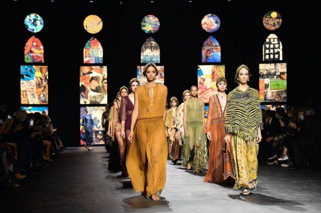 منذ الآن اكتشفي 4 من أبرز صيحات ربيع وصيف 2021