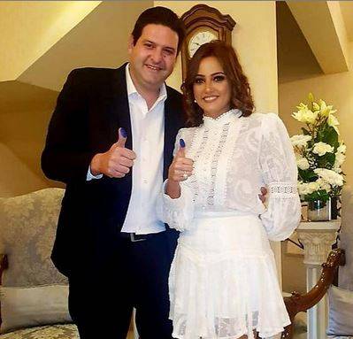 بالصور - هذا أول ما قامت به بشرى وزوجها بعد عقد القران