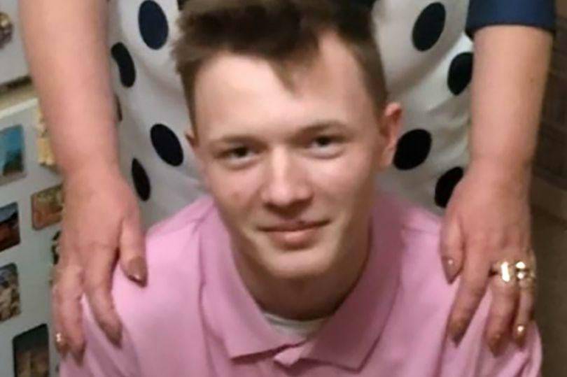 شاب يفقد حياته بسبب طريق خاطئ من 