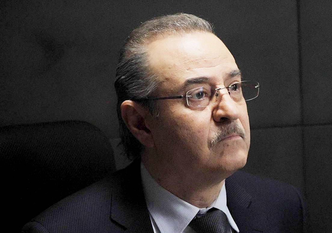 بالصورة – هل ورث ابن بسام كوسا وسامته من والده؟