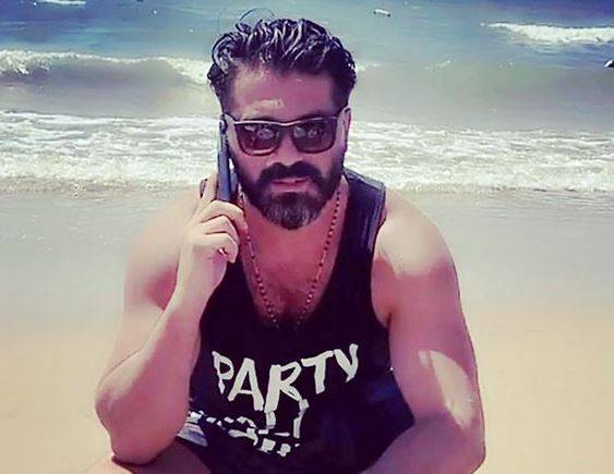 أغرب تعليق ساخر من يزن السيد على خبر وفاته