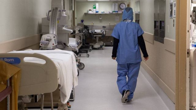 نهاية مسيرة فنان لبناني شهير بسبب كورونا