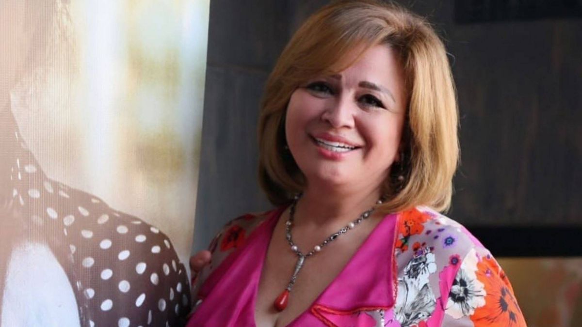 بالفيديو - إلهام شاهين تودع 2020 بطريقة غريبة