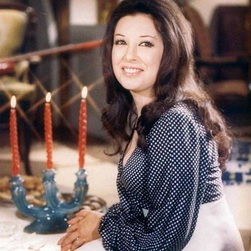 بالفيديو - نجاة الصغيرة في أول لقاء إعلامي منذ فترة طويلة... هكذا تقضي وقتها