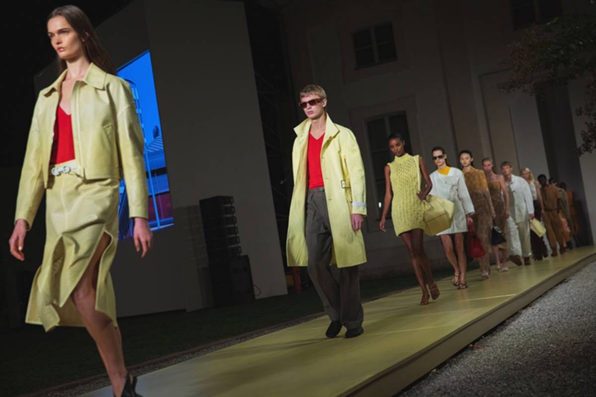 الحملة الإعلانية لدار Salvatore Ferragamo لموسم ربيع-صيف 2021: الإثارة والتشويق في فيلم