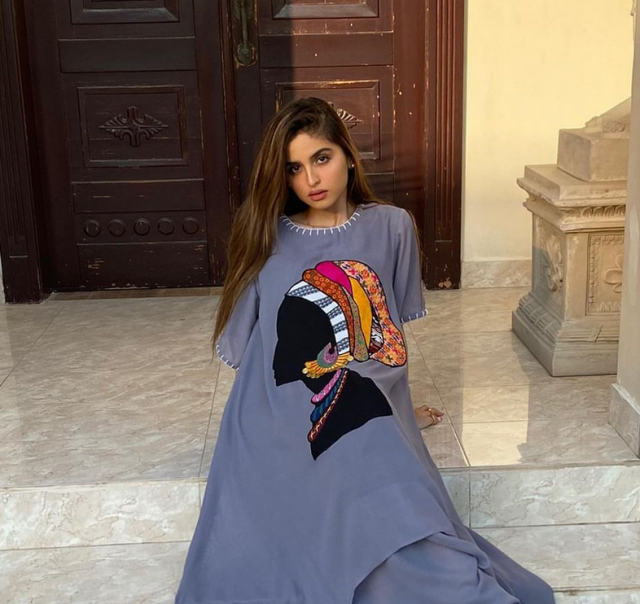 بالصور – حلا الترك بلوك جديد مختلف والجمهور يعلّق: 