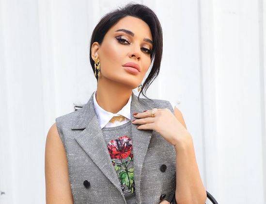 بالصور - سيرين عبد النور تضج أنوثة بإطلالة ساحرة