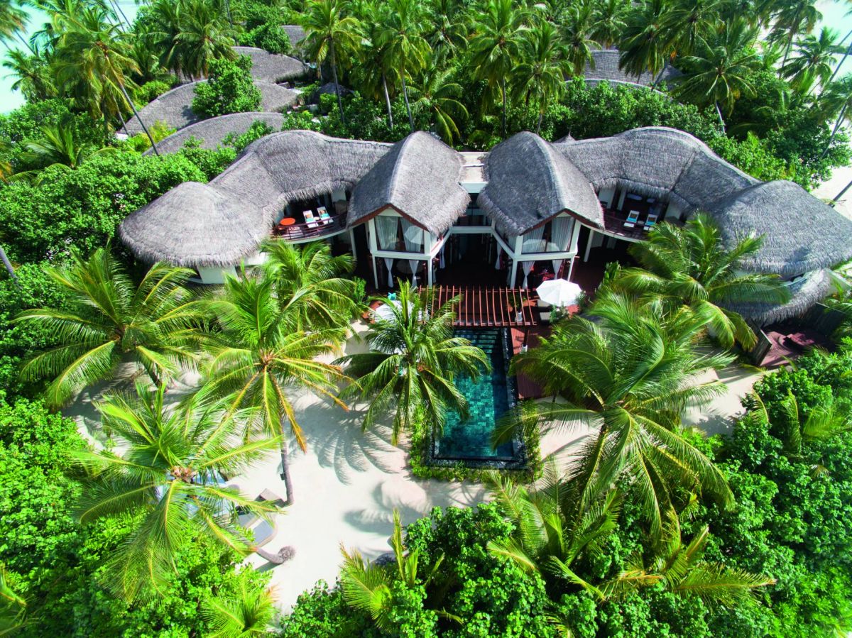 تذوق نكهة الطبيعة في المالديف مع 