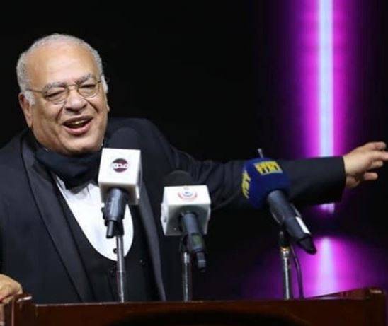 بالصور - بالكمامات والكحول.. إحتفال جديد بميلاد صلاح عبد الله