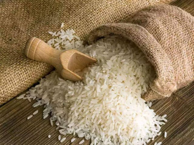 تعلّمي طريقة لتخزين الأرز تحميه من التسوّس لمدة طويلة
