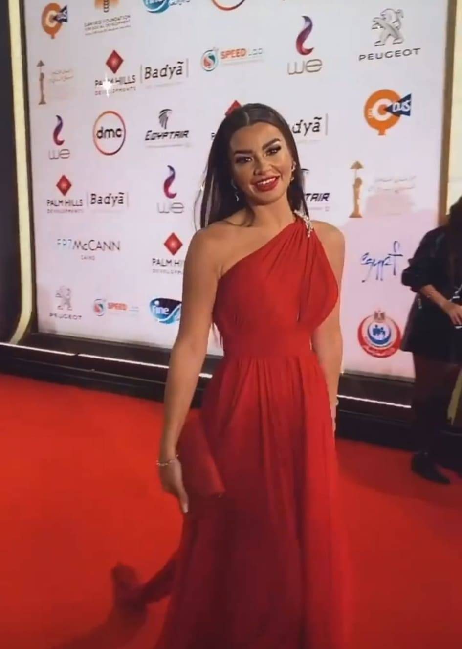 التصريح الأول للراقصة جوهرة بعد تحرير محضر ضدها