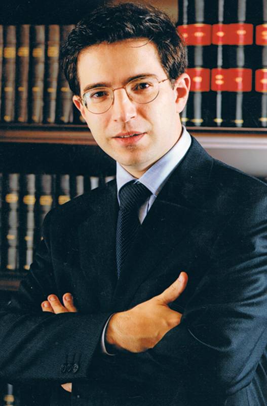 الفائز بجائزة الفرنكوفونية الكبرى من الأكاديمية الفرنسية - ألكسندر نجّار: الكتابة لي متنفّس وجسر عبور إلى عالم آخر