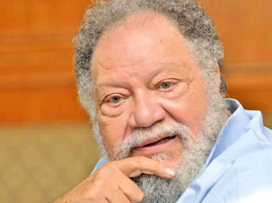 بالصورة – جمال حفيد يحيى الفخراني حديث الجمهور... هل يشبهه؟