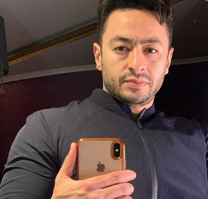 بالصورة – حمادة هلال يستعيد ذكريات أيام الابتدائي... هل تغيّر كثيراً؟