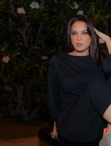 بالصور - بعد طلبها الحصانة... والدة حلا الترك توجّه رسالة إلى ابنها الأكبر