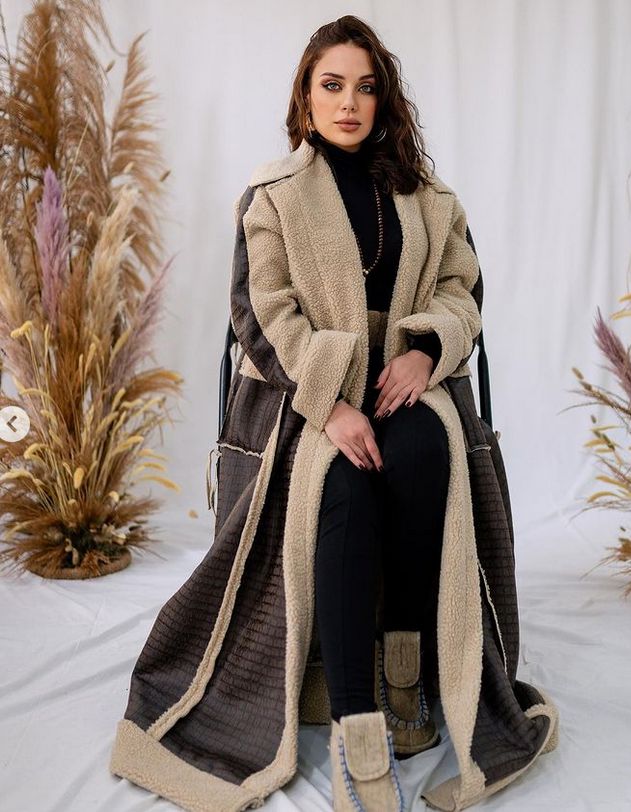 الشتاء لم ينتهِ بعد... إليكِ أبرز صيحات المعاطف وأكثرها فخامةً