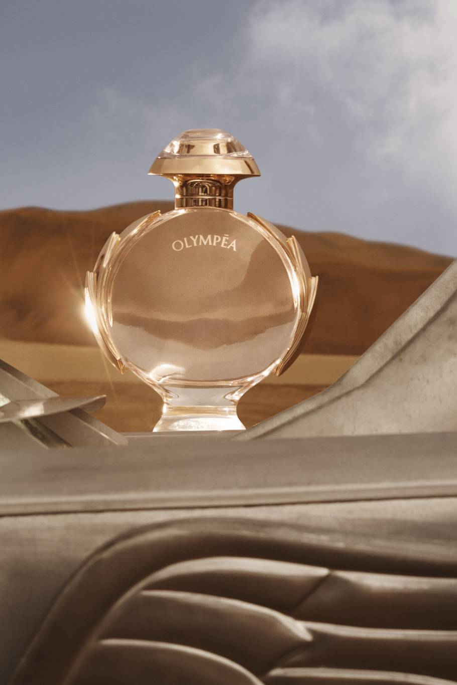 «أولمبيا بلوسوم» عطر المرأة العصرية من PACO RABANNE باكو رابان