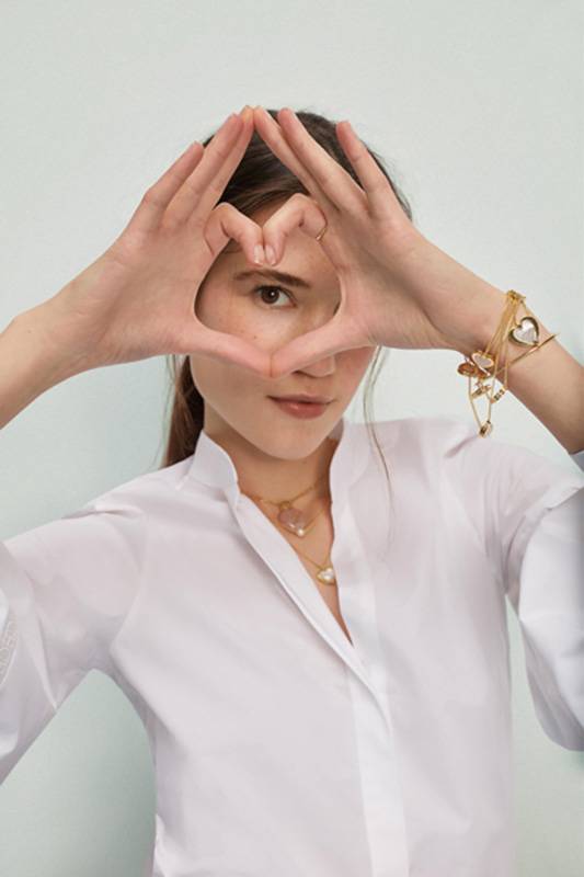 هدايا قيّمة من كارولينا هيريرا في يوم الحبّ