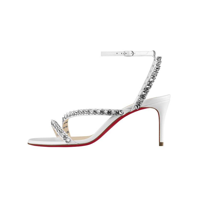 صور لإكسسوارات خاصة من Christian Louboutin لمناسبة يوم الحب