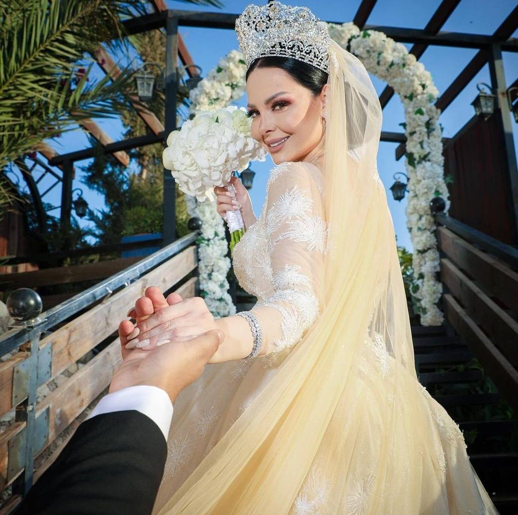 ديانا كرازون تعلن عن حملها للمرة الأولى بفيديو رائع