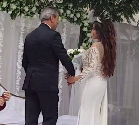 صور وفيديو لزفاف فنانة مصرية يُحدث ضجة... والعريس مفاجأة