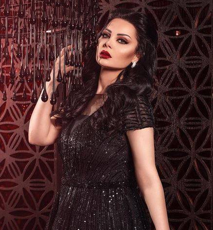 بالفيديو - بعد إعلان حملها... ديانا كرازون تستعرض هدية زوجها الرومانسية