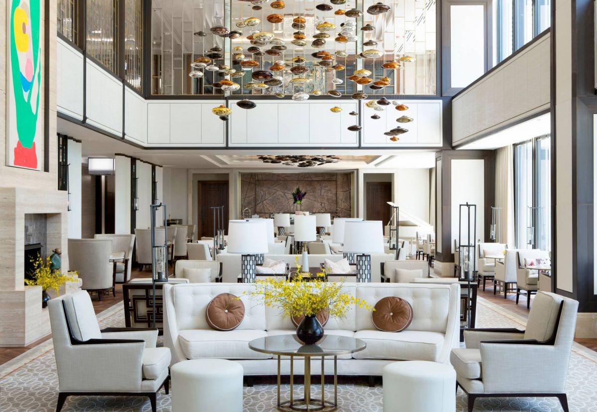 تكريم 3 فنادق من 