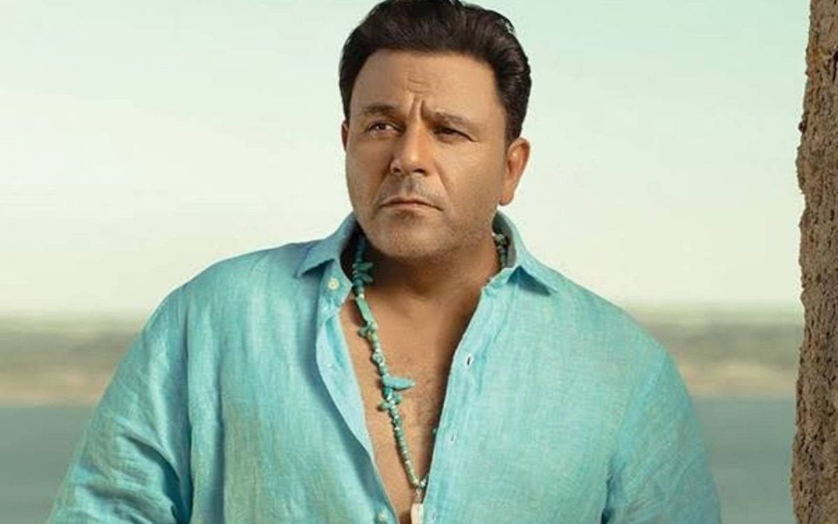 بالفيديو - محمد فؤاد يهدد وموضوع أغنيته الجديدة مختلف