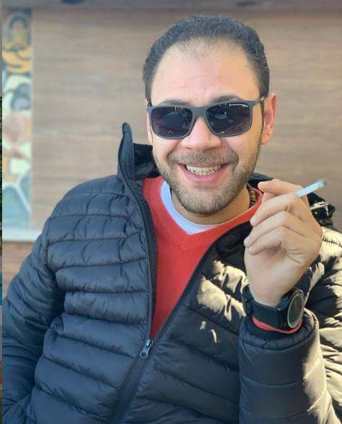 بعد طلاقه بأشهر قليلة... محمد علي رزق يعلن خطوبته