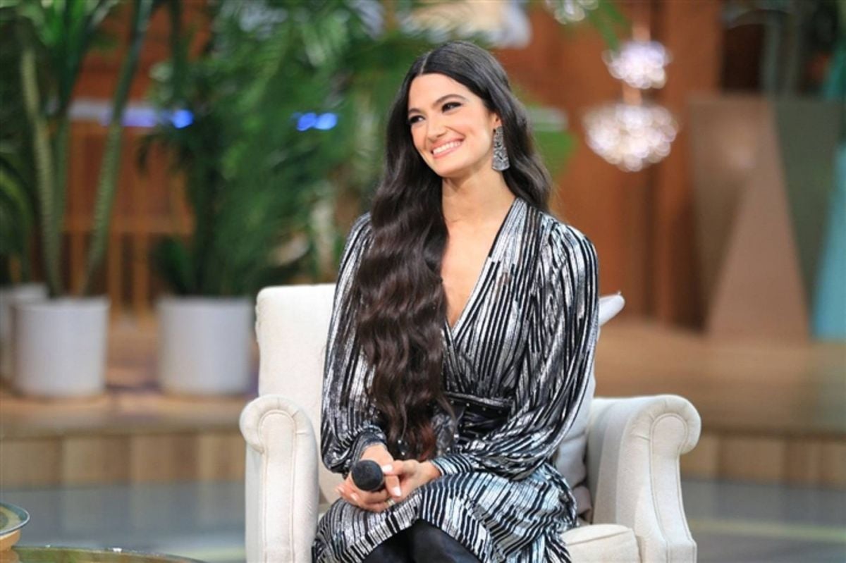 بالفيديو - تارا عماد تكشف للمرّة الأولى جنسية والدتها