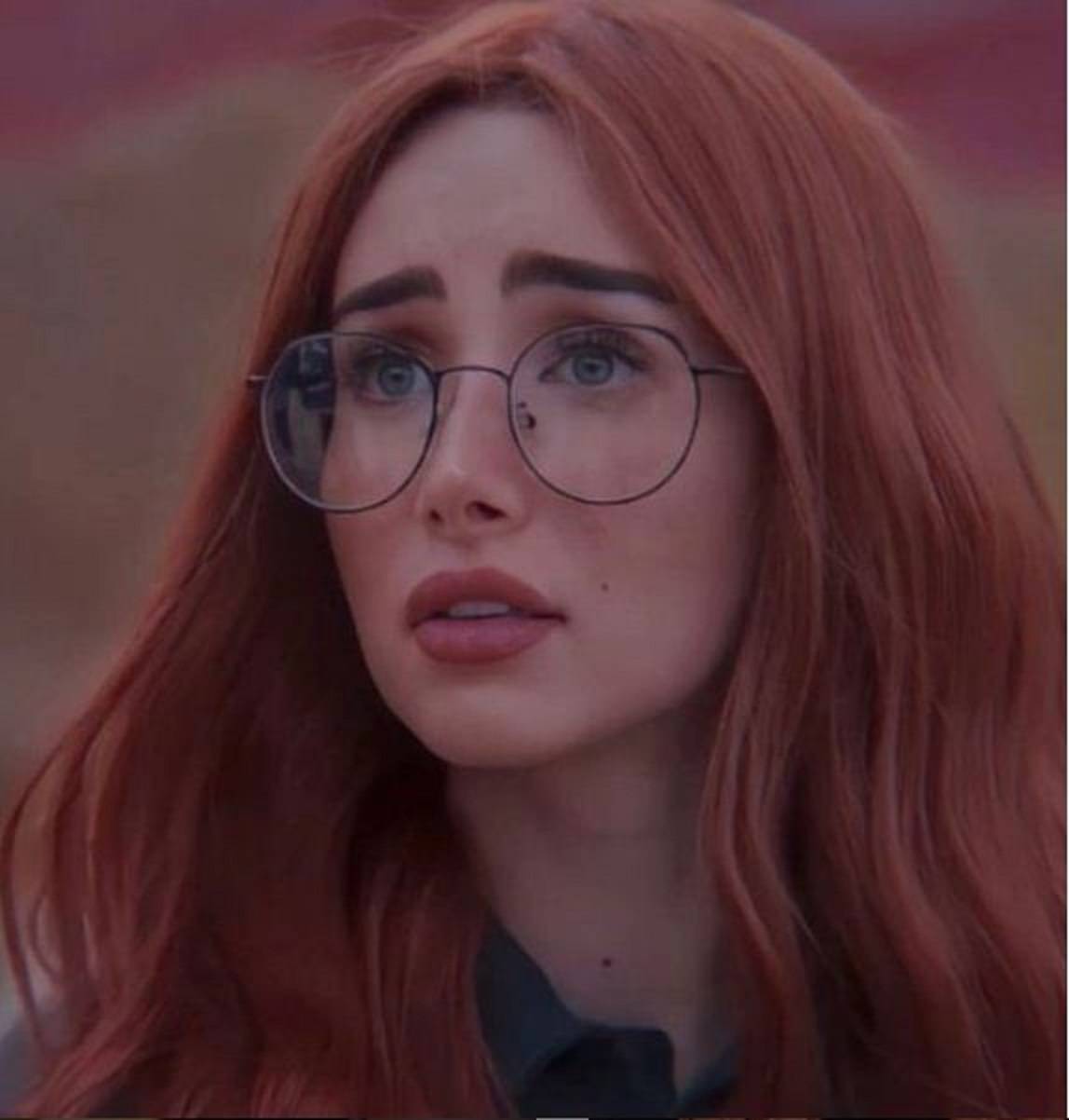 بالفيديو - هنا الزاهد تكشف هجوم نسناس مسلسلها عليها