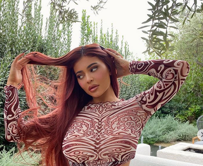 بالفيديو – عاملة توصيل غاضبة تتهم كايلي جينير بالبخل بسبب هذا البقشيش