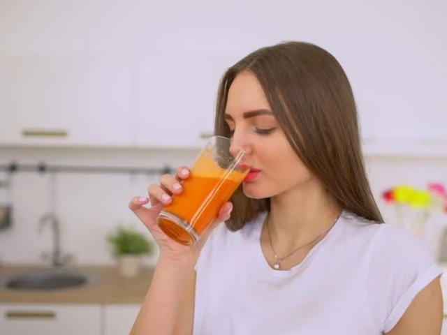 هذا المخفوق ثلاثي المفعول... يحمي البشرة والعينين ويحارب التوتر