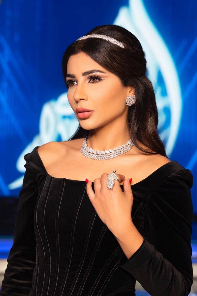 مهيرة عبد العزيز