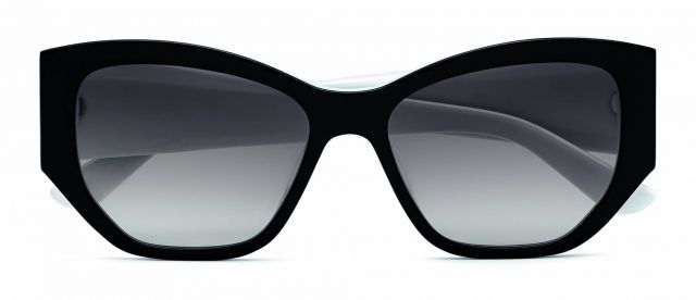 نظارات هذا الصيف من كارل لاغرفيلد