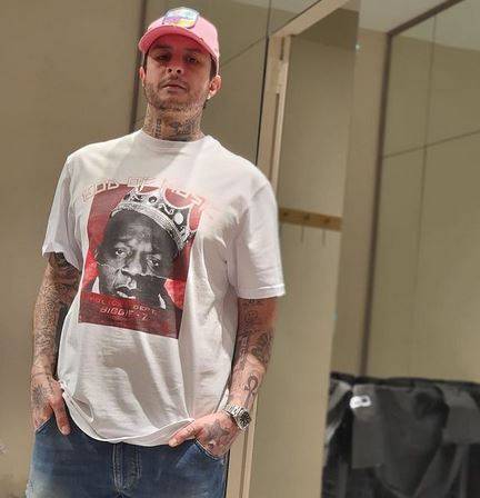 بالصور - أحمد الفيشاوي يحتفل بميلاد شقيقه عمر... تعرّفوا إليه