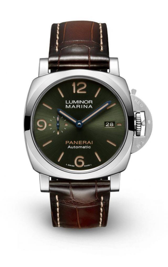 ساعة أنيقة من بانيراي