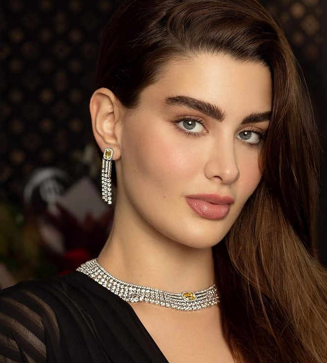 روان بن حسين تعلن مرض والدتها: 