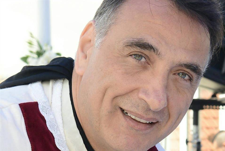 فيديو قديم- ربيع الخولي يغنّي بحضور مادلين طبر