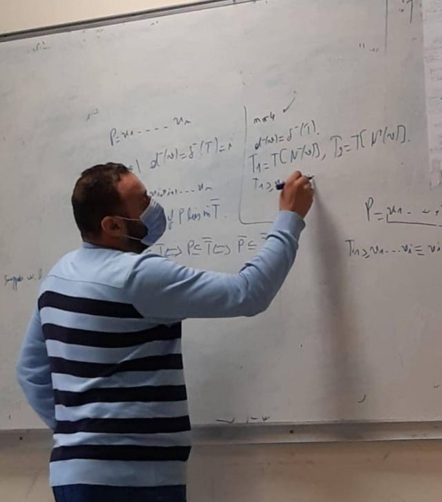 لبناني يحلّ معضلة في الرياضيات عمرها أكثر من 45 عاماً