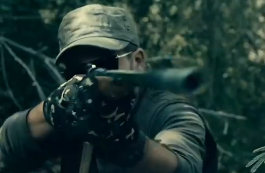 اللقطات الأولى من 