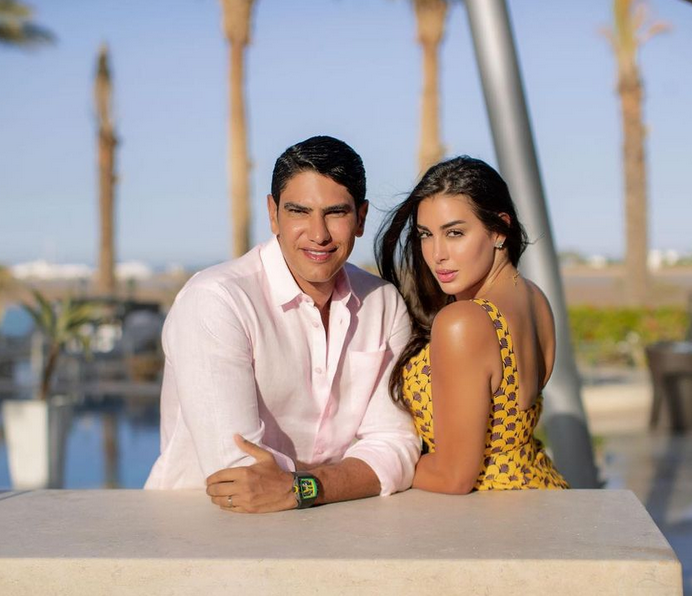 بالفيديو – أحمد أبو هشيمة يكشف حقيقة منعه ياسمين صبري من التمثيل